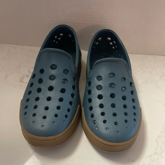 Joybees Kids Slip-on Jordan Skate Sneaker Blue Size J2 - Picture 2 of 4